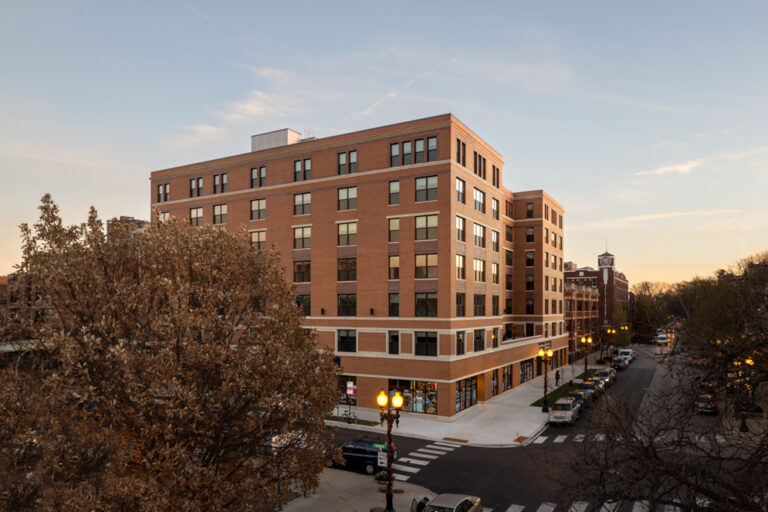 Wrigleyville Lofts