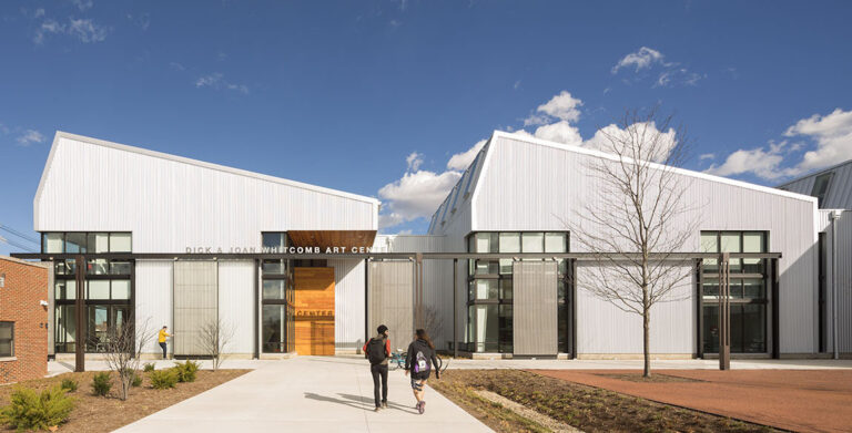 Knox College Whitcomb Art Center