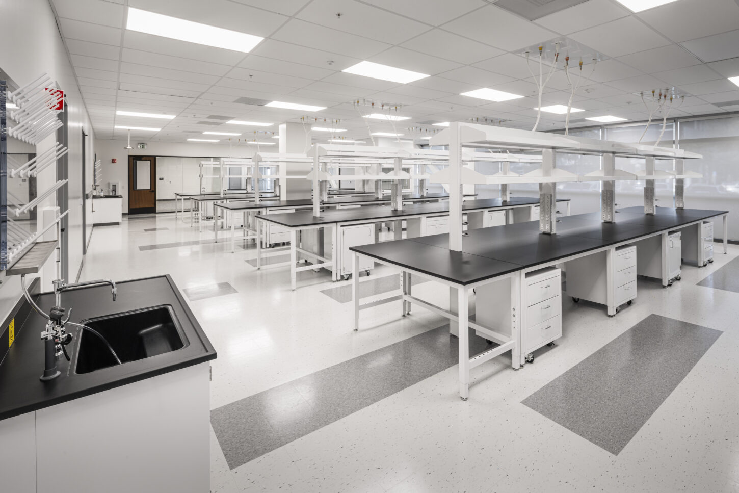 https://www.pmainc.com/wp-content/uploads/2025/10/PRINT_2024-11-01_1140-Veterans-Blvd-Labs_007-1450x967.jpg